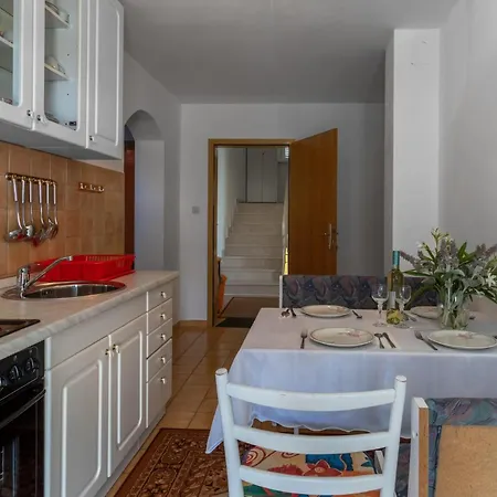 Stunning In With Wifi Apartment