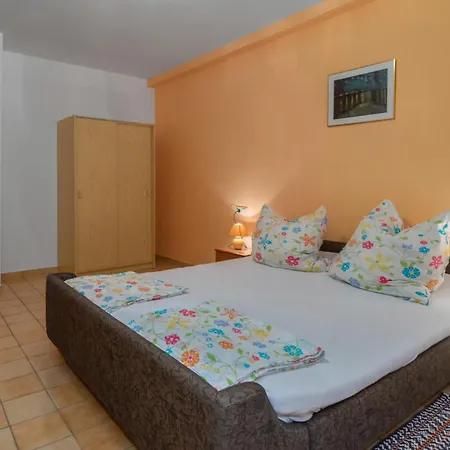 Apartment Stunning In With Wifi Klenovica